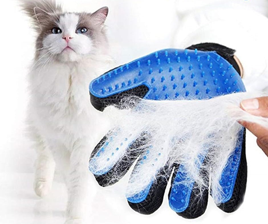 Deshedding pet brush grooming glove for bath
